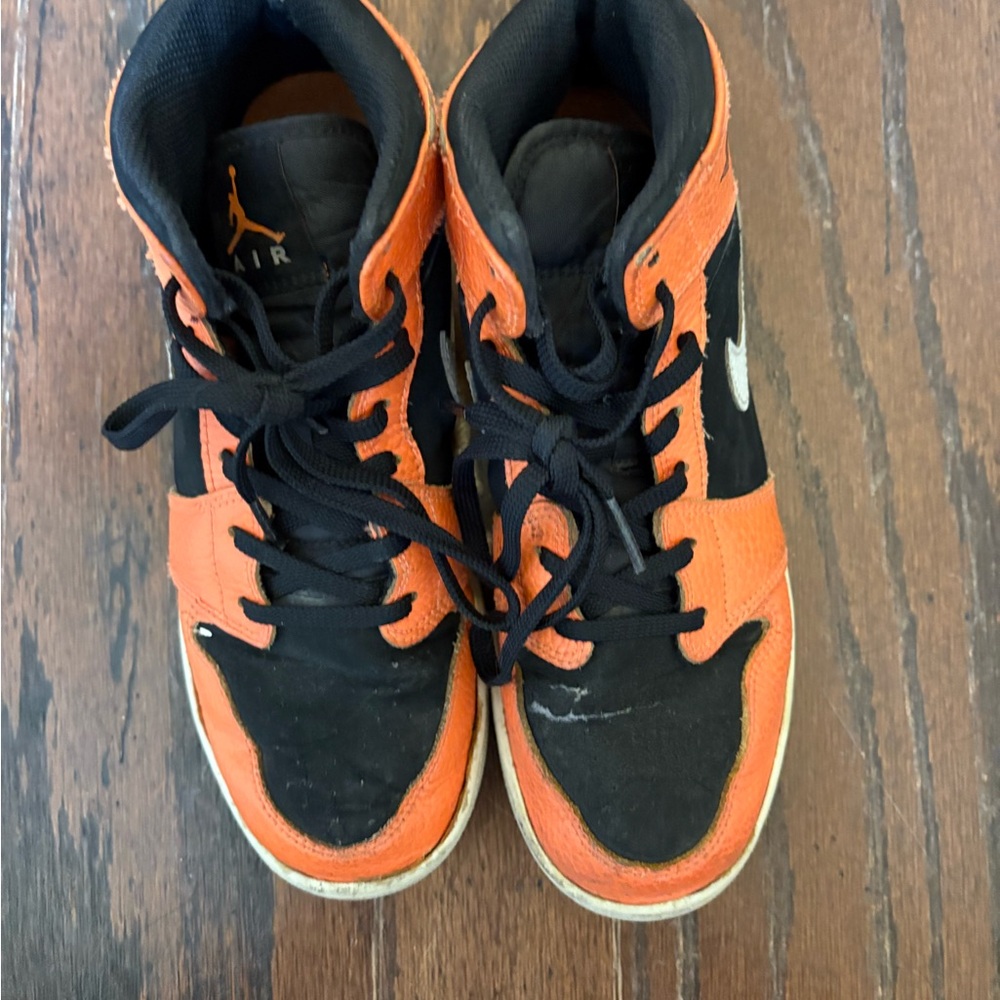 Nike Jordan Halloween 1’s Sneakers